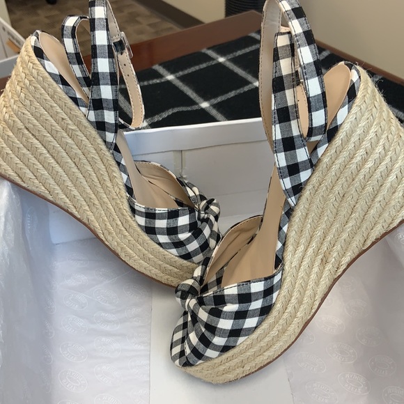 Steve Madden Wedge Sandals - Picture 5 of 10